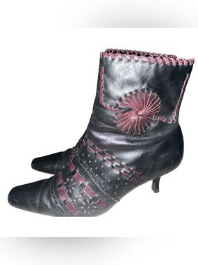 Luna Rosa by Pazzo  vintage Leather Boots
